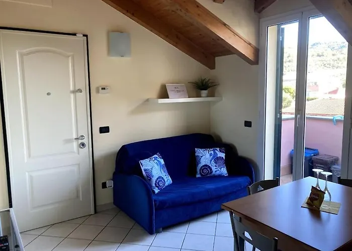 Attic Rosa Con Posto Auto Privato *