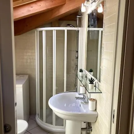 Attic Rosa Con Posto Auto Privato Apartamento *
